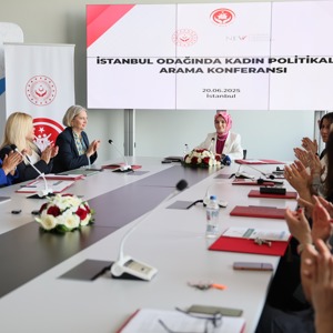 Bakanımız Göktaş, "İstanbul Odağında Kadın Politikaları Arama Konferansı"nda konuştu - fotoğraf 1