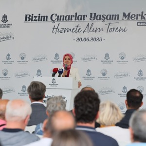 Bakanımız Göktaş, Başakşehir'de "Bizim Çınarlar Yaşam Merkezi"nin açılışı ile Engelsiz Yaşam Merkezi'nde düzenlenen sergiye katıldı - fotoğraf 2