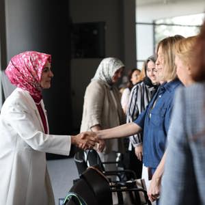 İstanbul Odağında Kadın Çalışmaları Arama Konferansı 26 Üniversite Temsilcilerinin Katılımı ve Bakanımız Sn. Mahinur ÖZDEMİR GÖKTAŞ’ın Teşrifleriyle Gerçekleştirilmiştir. - fotoğraf 3