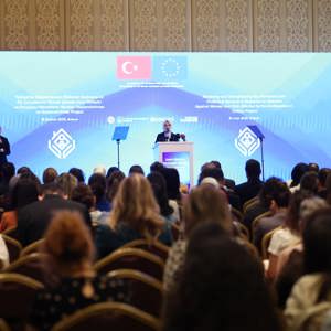 Bakanımız Göktaş, "Depremden Etkilenen Kadın ve Kız Çocuklarına Yönelik Şiddetle Mücadele Projesi" tanıtım programına katıldı - fotoğraf 2