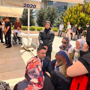 İl Müdürümüz Sn. Ömer TURAN, Şehit Jandarma Er Nazmi ERMURAT 'ın Kıymetli Babası Nazim ERMURAT 'ın Cenaze Törenine Katılmıştır. - fotoğraf 3