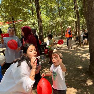2025 Aile Yılı Kapsamında Koruyucu Ailelerimiz ile Azizpaşa Mesire Alanında Piknik Etkinliği Düzenlendi - fotoğraf 3