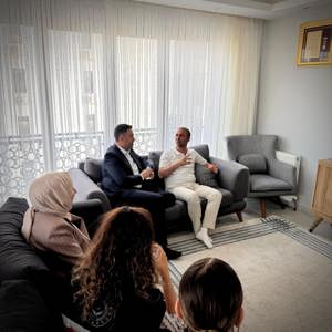 İl Müdürümüz Sn. Ömer TURAN, Hac Ziyaretini Gerçekleştiren 15 Temmuz Gazimiz Ahmet BELEN 'in Hanesine Ziyaret Gerçekleştirmiştir - fotoğraf 3