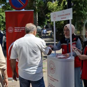 İl Genelinde Yürütülen Koruyucu ve Önleyici Sosyal Hizmet Faaliyetlerine İlişkin Bilgilendirme ve Broşür Dağıtımı Gerçekleştirilmiştir - fotoğraf 4