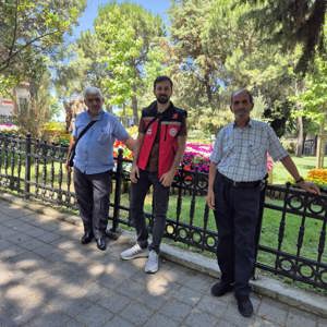 Aile Yılı Kapsamında Şehit Yakını ve Gazi Ailelerimizle "Ailemiz Maneviyatımız ve Değerlerimiz" Temalı Türbe Ziyaretleri gerçekleştirilmiştir. - fotoğraf 2