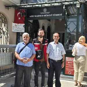 Aile Yılı Kapsamında Şehit Yakını ve Gazi Ailelerimizle "Ailemiz Maneviyatımız ve Değerlerimiz" Temalı Türbe Ziyaretleri gerçekleştirilmiştir. - fotoğraf 1