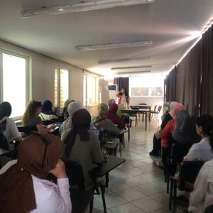 Sosyal Hizmet Merkezlerimiz Tarafından Aile Eğitim Programı Kapsamında Yürütülen Eğitim Faaliyetleri Düzenli Olarak Devam Ediyor - fotoğraf 1