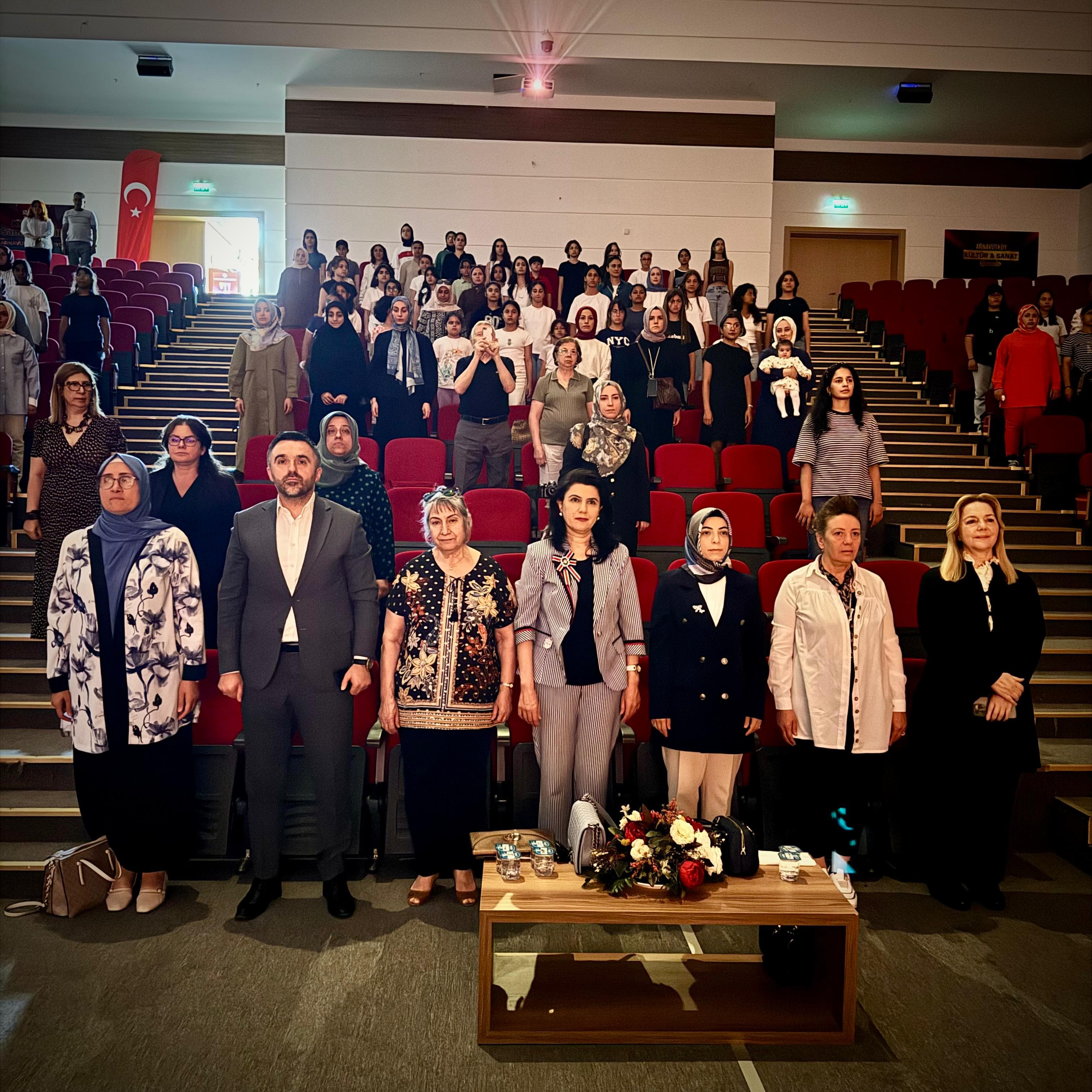 Atatürk Çocuk Evleri Koordinasyon Merkezi ile Kalpten Kalbe Derneği İşbirliğiyle Kızlarımızın Diktiği Kıyafet Sergimiz İl Müdürümüz Ömer Turan’ın Katılımıyla Düzenlendi