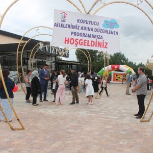  İlimizde Koruyucu Aile Günü kapsamında Koruyucu Aile Şenliği düzenlendi. - fotoğraf 2
