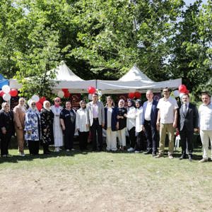 Tavşanlı’da 5. Geleneksel Koruyucu Aile Günü ve Çocuk Şenlikleri Etkinliği Gerçekleştirildi - fotoğraf 1