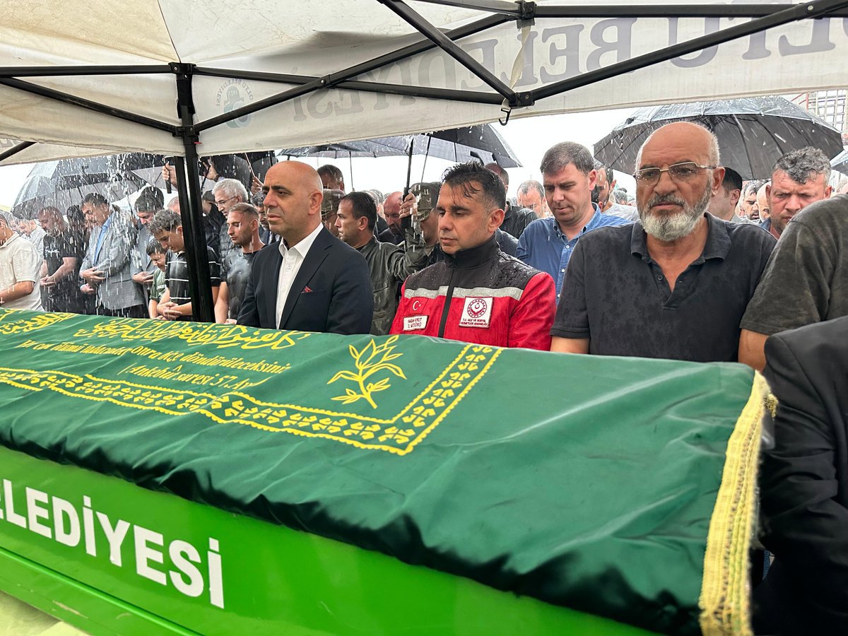 Oltu'da Meydana Gelen Göçükte Hayatını Kaybeden Vatandaşların Cenaze Töreni ve Psikososyal Destek - fotoğraf 4