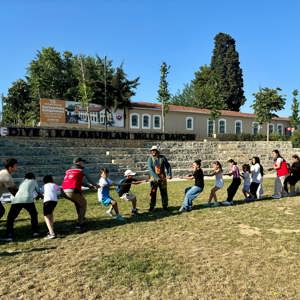Aile Yılı Kapsamında ‘Ailemiz Neşemiz, Ailemiz Geleceğimiz’ Temalı Aile Şenliği Düzenlendi - fotoğraf 4