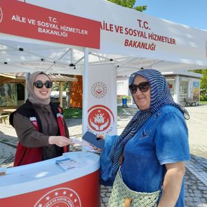 İl Genelinde Mobil Sosyal Hizmet Noktalarında Koruyucu ve Önleyici Hizmetlere Yönelik Farkındalık Çalışmaları Gerçekleştirildi - fotoğraf 1