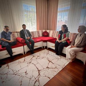 İl Müdürümüz Sn. Ömer TURAN, 15 Temmuz Şehidimiz Onur Ensar AYANOĞLU 'nun Kıymetli Ailesine Ziyaret Gerçekleştirmiştir. - fotoğraf 2