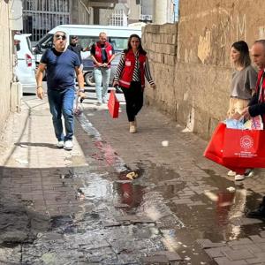 İl Müdürümüz Sayın Aydın POLAT, Kurban Bayramı münasebetiyle ebeveyn kaybı yaşamış çocuklarımızı hanelerinde ziyaret ederek bayramlarını kutladı. - fotoğraf 4