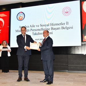 İl Müdürlüğü ve Bağlı Kuruluş Personellerine Başarı Belgesi İl Müdürümüz Tarafından Takdim Edildi - fotoğraf 6