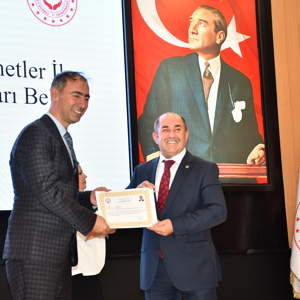 İl Müdürlüğü ve Bağlı Kuruluş Personellerine Başarı Belgesi İl Müdürümüz Tarafından Takdim Edildi - fotoğraf 8