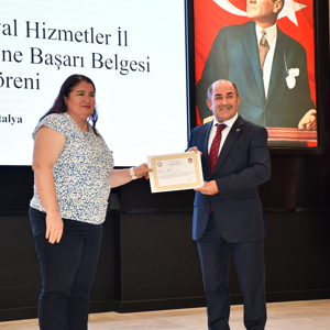 İl Müdürlüğü ve Bağlı Kuruluş Personellerine Başarı Belgesi İl Müdürümüz Tarafından Takdim Edildi - fotoğraf 9