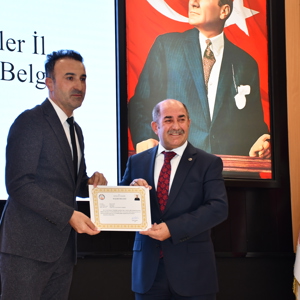 İl Müdürlüğü ve Bağlı Kuruluş Personellerine Başarı Belgesi İl Müdürümüz Tarafından Takdim Edildi - fotoğraf 10