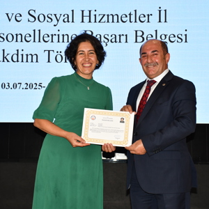 İl Müdürlüğü ve Bağlı Kuruluş Personellerine Başarı Belgesi İl Müdürümüz Tarafından Takdim Edildi - fotoğraf 17