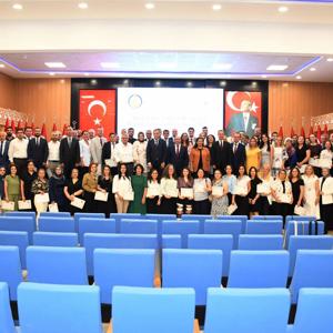 İl Müdürlüğü ve Bağlı Kuruluş Personellerine Başarı Belgesi İl Müdürümüz Tarafından Takdim Edildi - fotoğraf 20