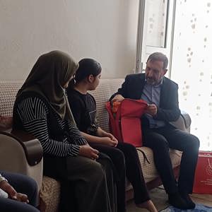 “Bir çocuk güler, bin çiçek açar.”  - fotoğraf 3