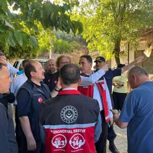 Bakanımız Göktaş: “Bilecik, İzmir ve Hatay’daki yangınlardan etkilenen hanelere 12 milyon 260 bin lira kaynak aktardık” - fotoğraf 1