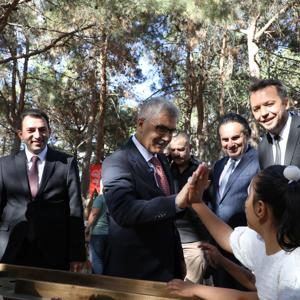 Bor Ahmet Kuddusi Huzurevi Bahçesi’nde koruyucu ailelerimizle birlikte olduk - fotoğraf 1