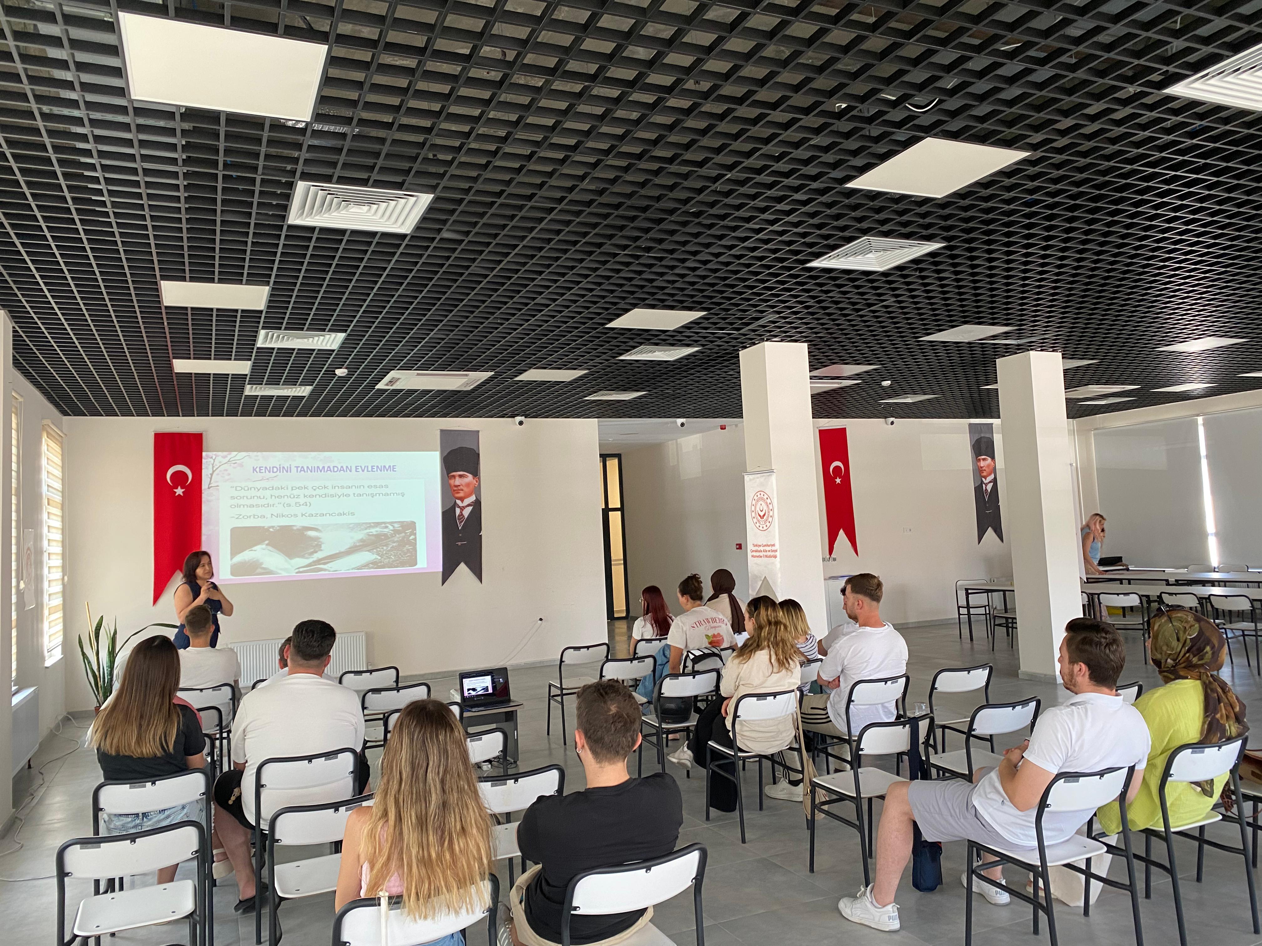 2025 Aile Yılı Etkinlikleri Kapsamında Bilgilendirici Panel