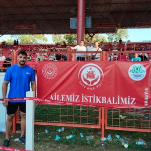 2022 Kırkpınar Başpehlivanı Mustafa Taş Aile Yılına Destek Verdi. - fotoğraf 2