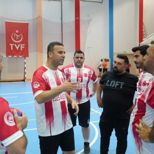 2025 Aile Yılı Kapsamında Kurumlar Arası Voleybol Turnuvası Başladı - fotoğraf 3