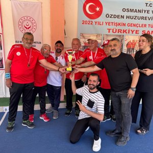 Gaziantep Huzurevi Sakinleri Dostluk Turnuvasından 3.’lük Kupasıyla Döndü - fotoğraf 1