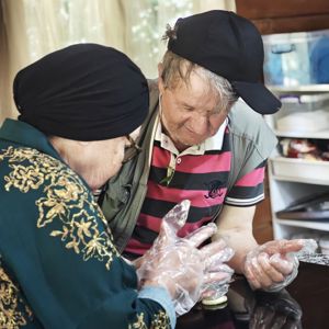 Bahçelievler Huzurevinde Yaşlılarımız İle Beraber At Binme, Sabun Yapımı ve Takı Tasarım Etkinliği Gerçekleştirildi - fotoğraf 2