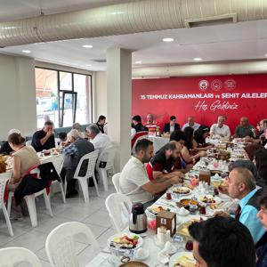 2025 Aile Yılı kapsamında, “Ailemiz Cesaretimiz, Gücümüz ve Dayanağımız" temasıyla Şehit Yakını ve Gazi ailelerimiz ile bir sofrada buluştuk. - fotoğraf 3