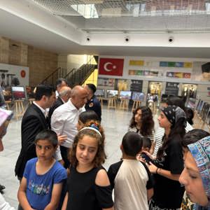 2025 Aile Yılı Etkinlikleri Kapsamında '15 Temmuz Zaferin Adı Türkiye' Temasıyla Çocuklarımızın Düzenlediği Sergimizin Açılışı Gerçekleştirildi - fotoğraf 2