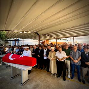 Valimiz Sn. Davut GÜL, İl Müdürümüz Sn. Ömer TURAN ve Protokol Mensuplarının Katılımı ile Kıbrıs Gazimiz Mehmet Ali HAYRIOĞLU 'nun Cenaze Namazı Kılındı - fotoğraf 2