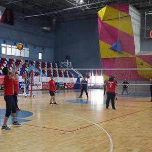 Voleybol Turnuvasının 5 ve 6 Temmuz tarihlerinde ilk karşılaşmaları gerçekleştirildi. - fotoğraf 8
