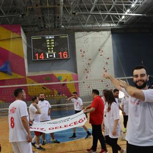Voleybol Turnuvasının 5 ve 6 Temmuz tarihlerinde ilk karşılaşmaları gerçekleştirildi. - fotoğraf 7