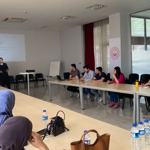 Gaziantep’te Afet ve Acil Durumlarda Psikososyal Destek Farkındalık Eğitimi Düzenlendi - fotoğraf 1