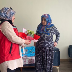 Anneler Günü’nde Şehit Annelerine Vefa Dolu Ziyaretler - fotoğraf 8