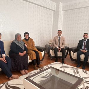 Anneler Günü’nde Şehit Annelerine Vefa Dolu Ziyaretler - fotoğraf 1