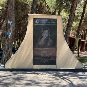 Gizem Doğan Yaşayarak Öğrenme Merkezinde Şehit ve Gazi Çocuklarıyla Buluşma - fotoğraf 4