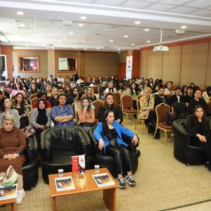 2025 Aile Yılı Kapsamında Kadın Girişimciliği Sempozyumuna Katılım Sağlandı - fotoğraf 4