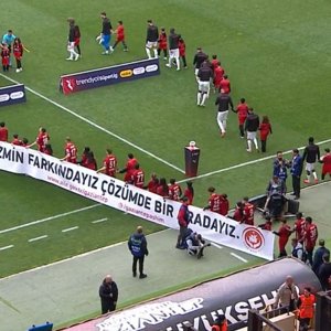Çocuklardan Sahaya Anlamlı Mesaj: Otizme Duyarlılık! - fotoğraf 1