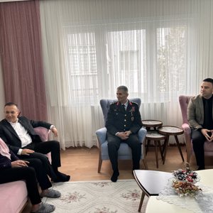 Ramazan Bayramı’nda Çocuklarımıza ve Kahraman Ailelerimize Bayram Ziyareti - fotoğraf 4