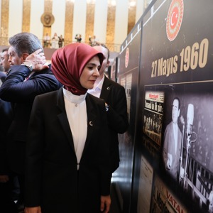Bakanımız Göktaş, "Zaferin Adı Türkiye Büyük Ailem Türkiyem: 15 Temmuz Paneli ve Sergisi"nin açılışına katıldı - fotoğraf 5