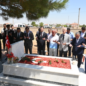 15 Temmuz Şehidi Muhammed Yalçın'ın Ailesi ve Kabri Ziyaret Edildi - fotoğraf 6