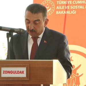 15 Temmuz Demokrasi ve Milli Birlik Gününü Anma Etkinlikleri Kapsamında Zonguldak Polisevinde Yemek Programı İcra Edilmiştir. - fotoğraf 3