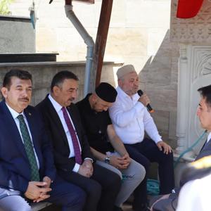 15 Temmuz Demokrasi ve Milli Birlik Gününü Anma Etkinlikleri Kapsamında Zonguldak Şehitliği ve Gaziler Kabristanlığı Ziyaret Edildi. - fotoğraf 5