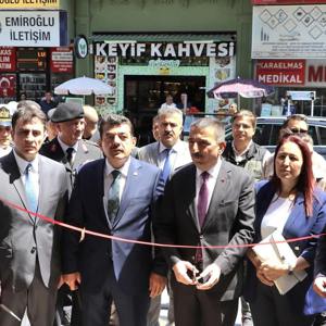 15 Temmuz Fotoğrafları Sergisi Devlet Güzel Sanatlar Galerisi’nde Açıldı. - fotoğraf 1